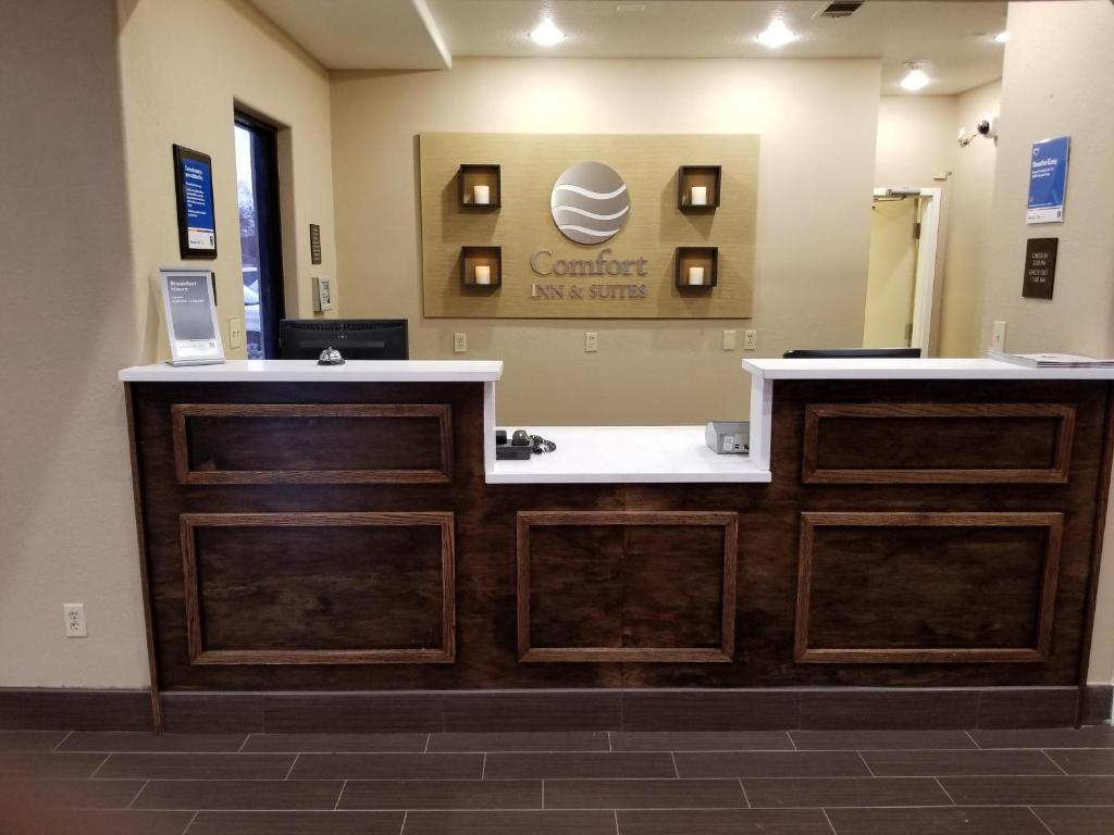 Comfort Inn & Suites Airport Baton Rouge Zewnętrze zdjęcie