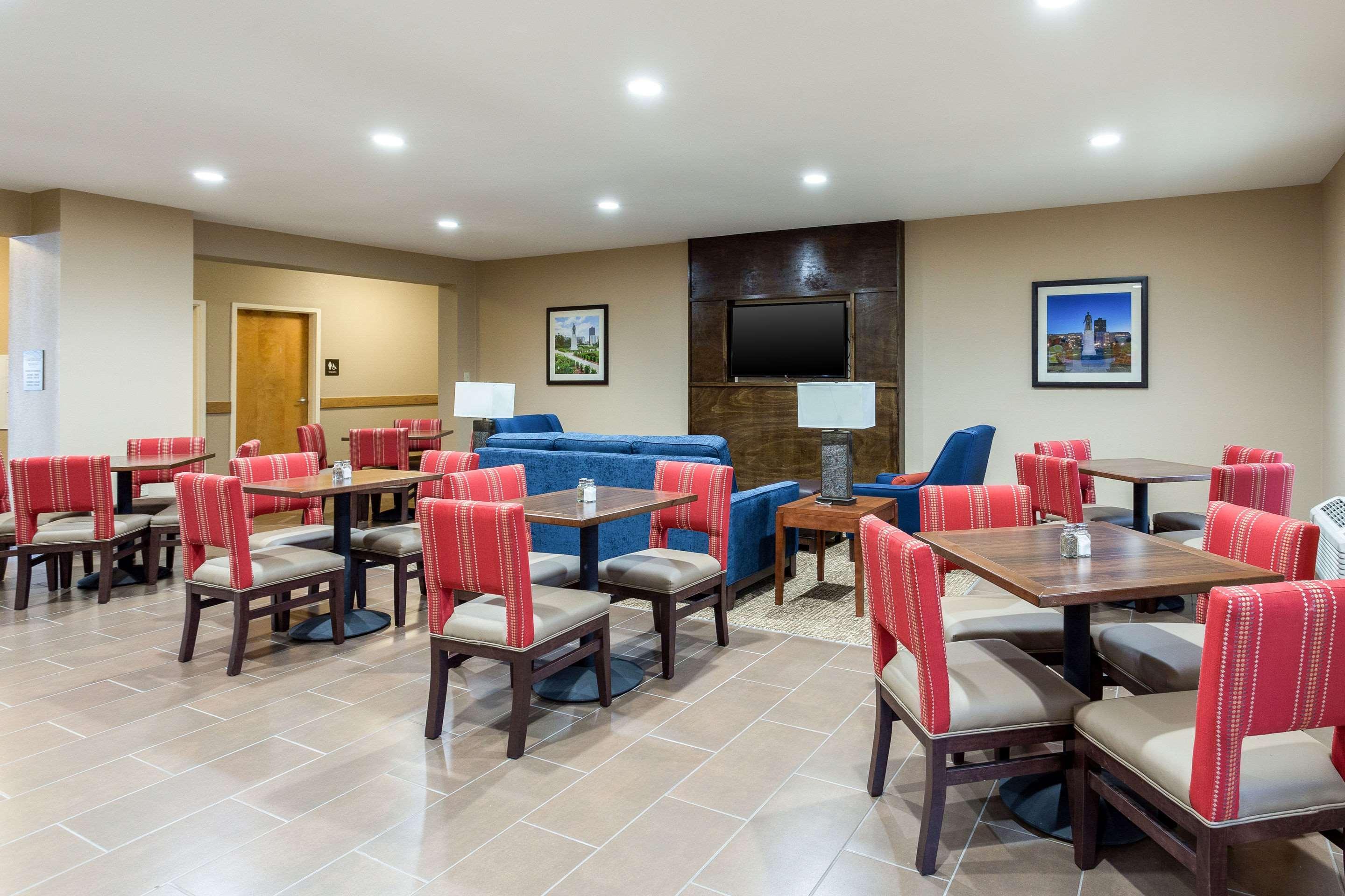 Comfort Inn & Suites Airport Baton Rouge Zewnętrze zdjęcie